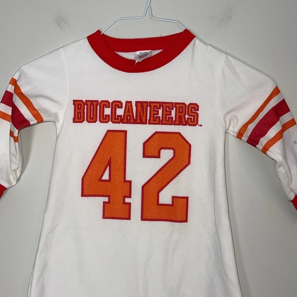 Vintage Tampa Bat Buccaneers NFL 4T Nightgown